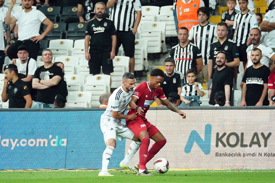 Ahmet Nur Çebi ve Şenol Güneş'i istifaya götürecek 2 ayrılık! Aboubakar'ın yarısı kadar almıyorlar 17