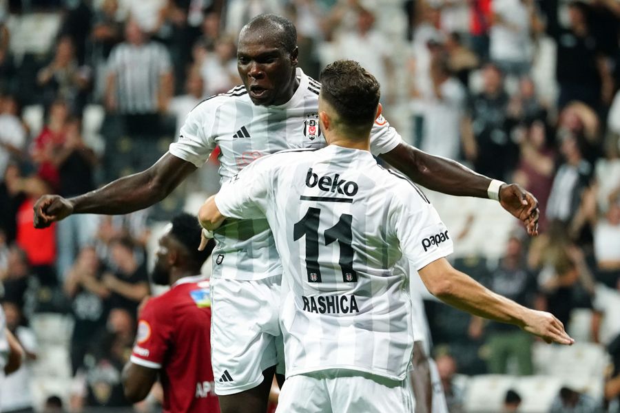 Ahmet Nur Çebi ve Şenol Güneş'i istifaya götürecek 2 ayrılık! Aboubakar'ın yarısı kadar almıyorlar 18