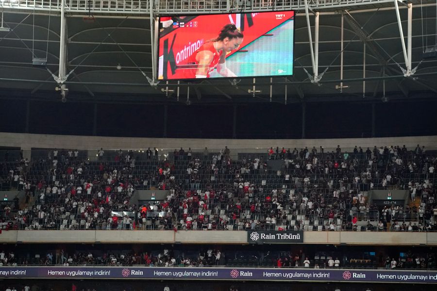 Ahmet Nur Çebi ve Şenol Güneş'i istifaya götürecek 2 ayrılık! Aboubakar'ın yarısı kadar almıyorlar 2