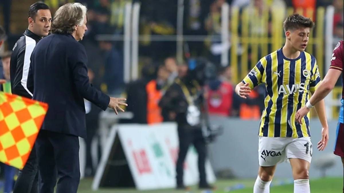 Arda Güler'i tuttu Jorge Jesus'a resmen kin kustu: Senin gibi tiyatrocuyu Yeşilçam'da görmedim 8
