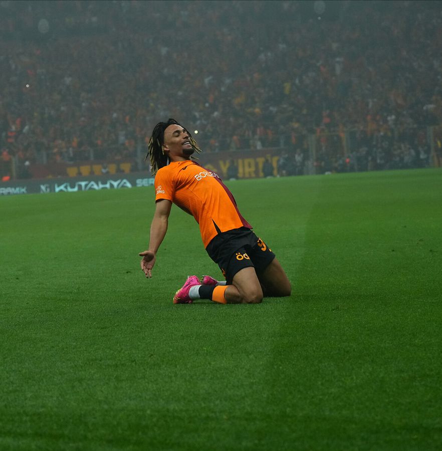 Dursun Özbek Çağdaş Atan'ın oyun planını, sistemini allak bullak etti! Süper Lig'de 2023'ün takası 17