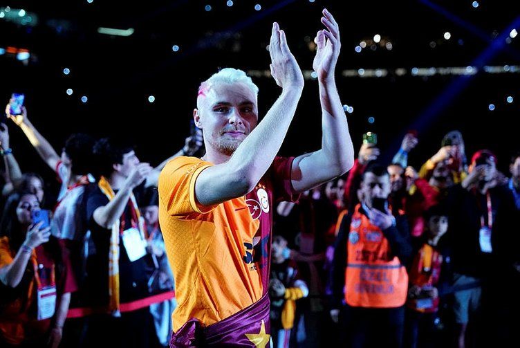 Dursun Özbek Çağdaş Atan'ın oyun planını, sistemini allak bullak etti! Süper Lig'de 2023'ün takası 8
