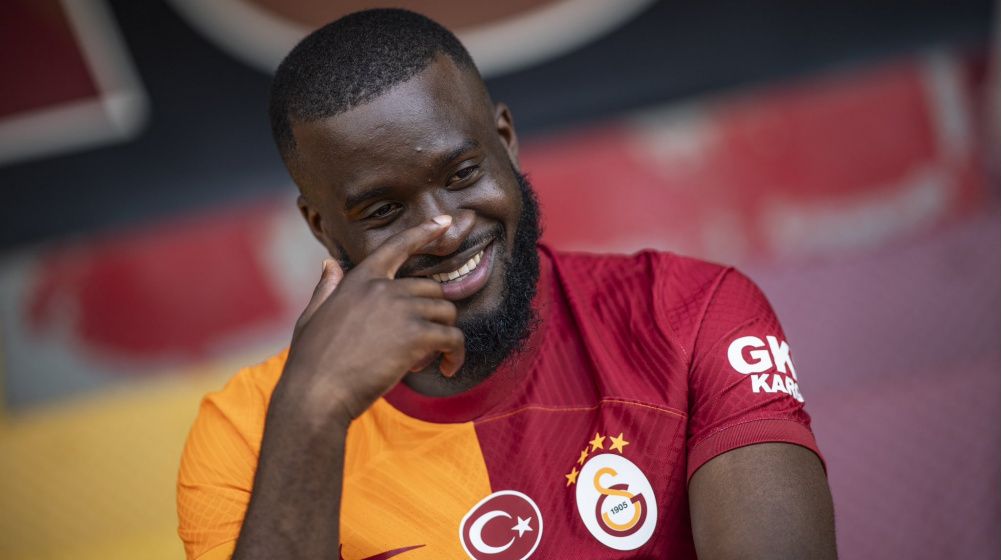 Rıdvan Dilmen Okan Buruk'u aradı Galatasaray'da ilk 11'den kesilecek yıldızı açıkladı 8