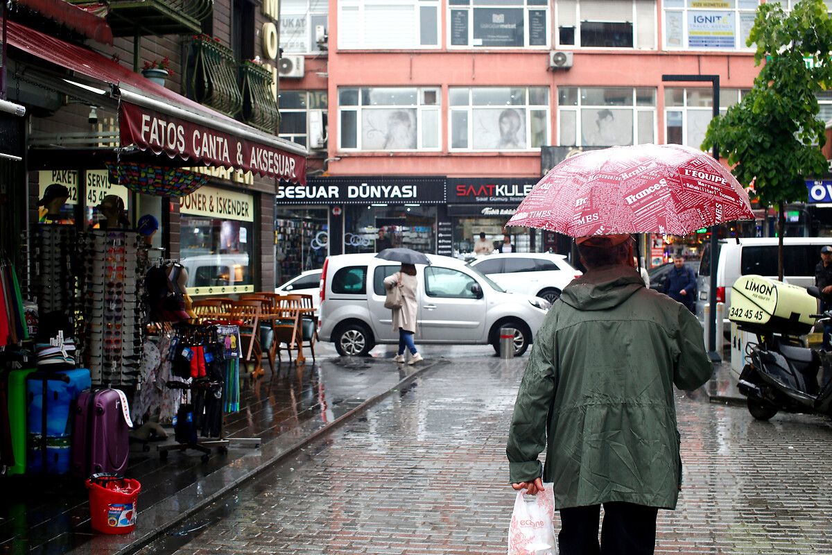 Meteoroloji'den sarı ve turuncu kodlu uyarı! Özellikle bu illerde yaşayanlar dikkat: Çok kuvvetli olacak... 2