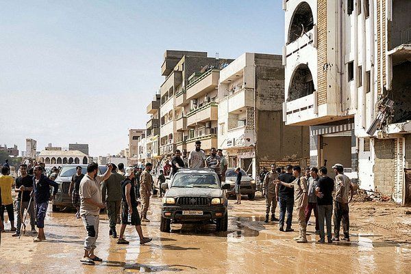 Libya'da sel felaketi: 3 bin kişi öldü, 7 bin kişi kayıp! MSB: İlk uçak bölgeye hareket etti 11