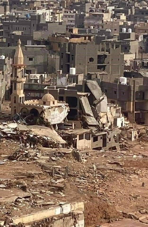 Libya'da sel felaketi: 3 bin kişi öldü, 7 bin kişi kayıp! MSB: İlk uçak bölgeye hareket etti 4
