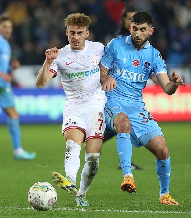 Erden Timur yeni Gökhan Gönül'ü buldu! 3 milyon euro'dan aşağı inerlerse transfer bitecek 7