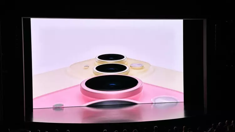 Apple, iPhone 15 serisini resmen tanıttı! İşte Türkiye fiyatı... 2