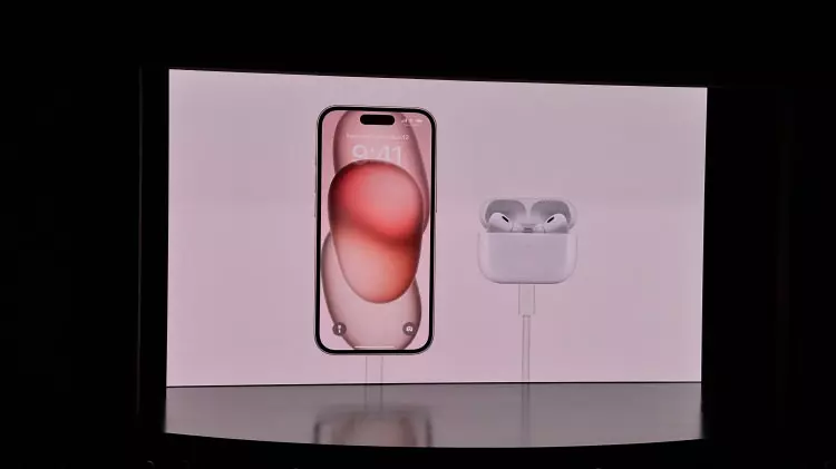 Apple, iPhone 15 serisini resmen tanıttı! İşte Türkiye fiyatı... 24