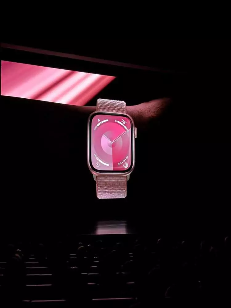 Apple, iPhone 15 serisini resmen tanıttı! İşte Türkiye fiyatı... 37