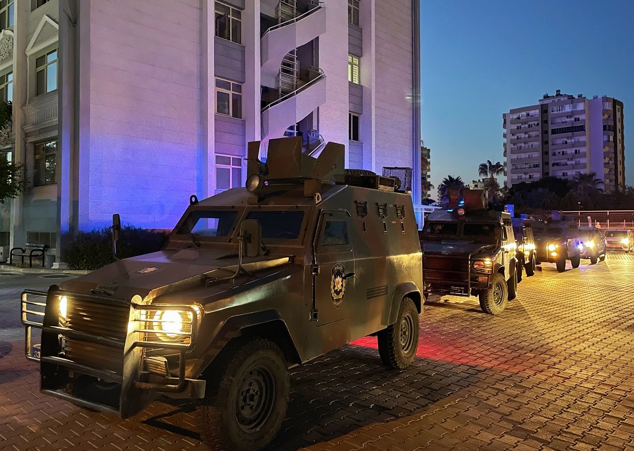 Mersin'de PKK, DEAŞ ve FETÖ'ye eş zamanlı şafak operasyonu! 5