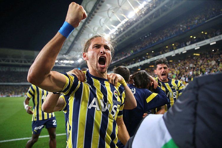 Ali Koç iki wonderkid'ini Adem Ljajic'in yanına gönderdi 11