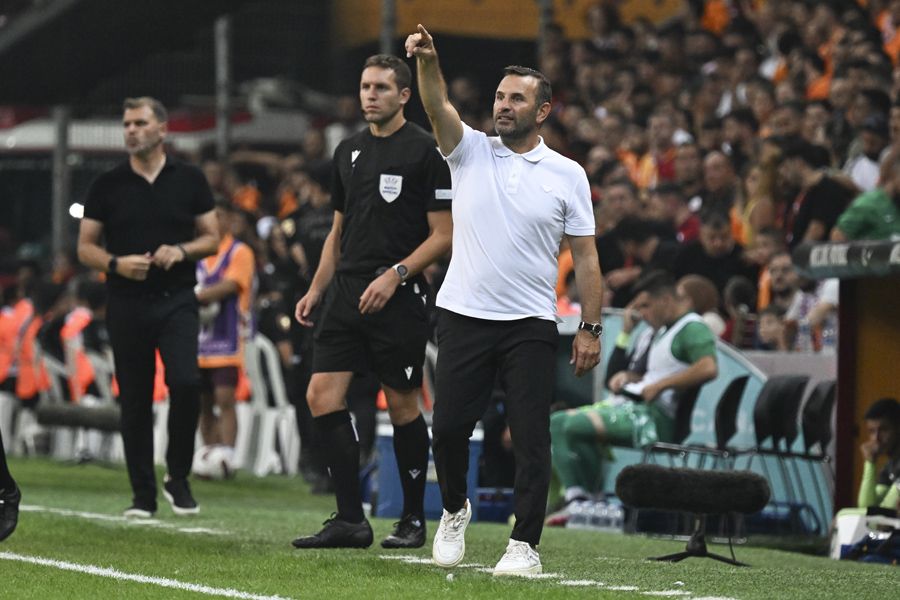 Okan Buruk'a komik zam! İcardi'nin maaşının 6'da 1'i kadar! 12