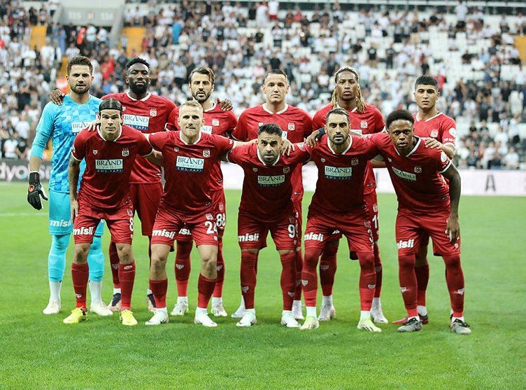 Fatih Terim'i 3 ayda çileden çıkaran 27 milyon euro'luk yıldızı Stanojevic kaptı 15