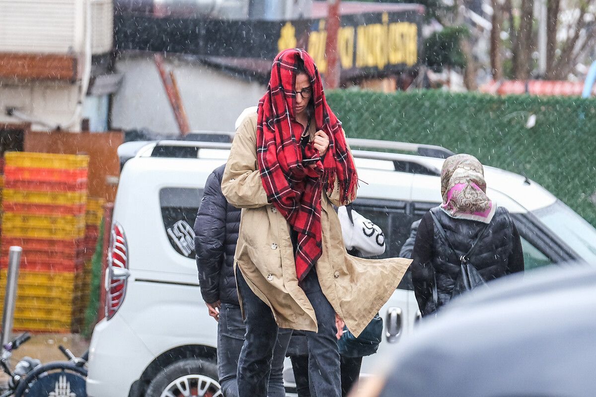 Meteoroloji'den İstanbul ve Karadeniz uyarısı! Kuvvetli sağanak geliyor... 1