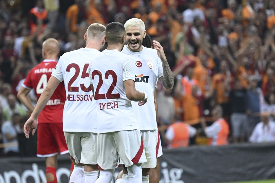 Angelino, Tete derken Okan Buruk'tan yıldız futbolcuya Şampiyonlar Ligi neşteri! 10