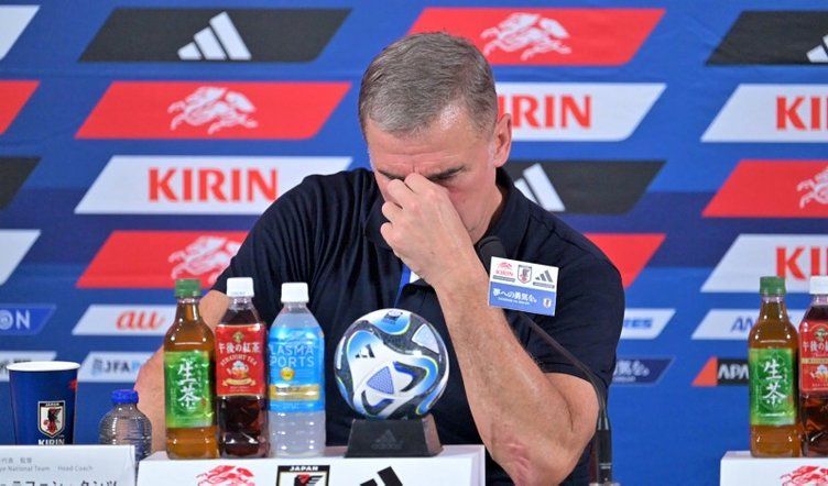 Hakan Çalhanoğlu, Uğurcan Çakır ve Cengiz Ünder'den Stefan Kuntz'a operasyon! 10