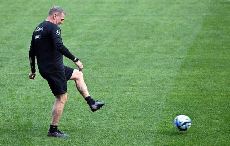 Hakan Çalhanoğlu, Uğurcan Çakır ve Cengiz Ünder'den Stefan Kuntz'a operasyon! 3