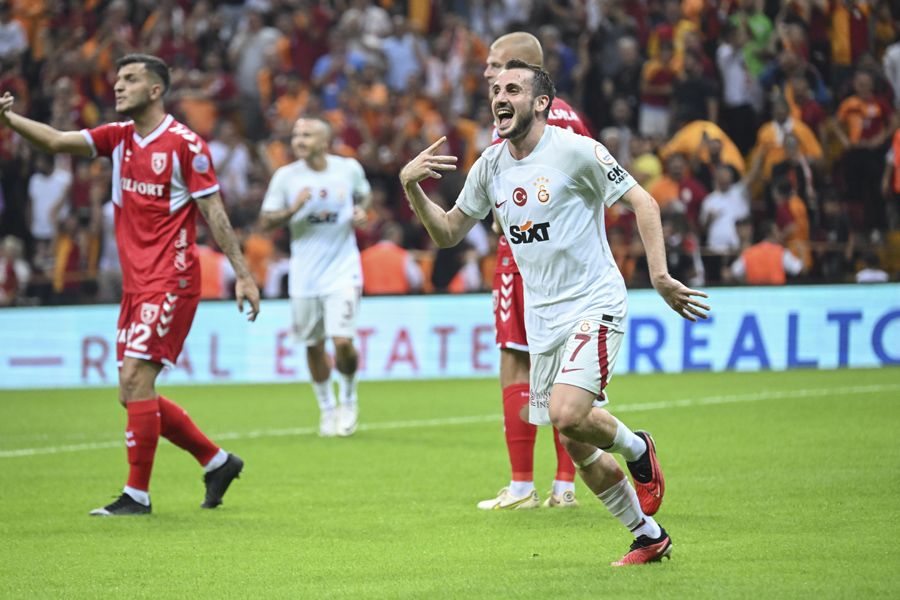 Galatasaray'da Kopenhang maçı öncesi ayrılık: Okan Buruk'la ipleri tamamen koparmış 3