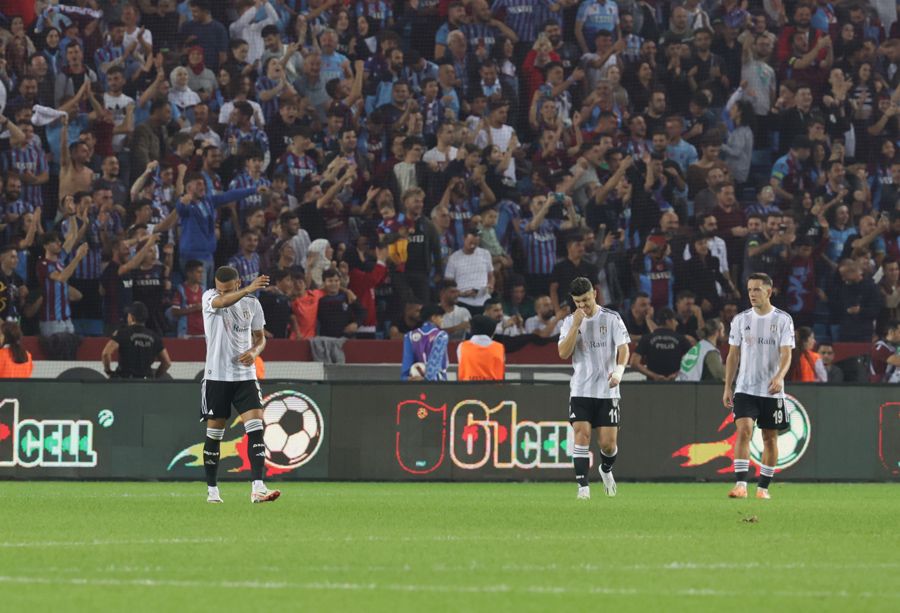Erden Timur ve Sacha Boey Şenol Güneş'i yaktı! Beşiktaş'ta 5 M.€'luk hayal kırıkığı 16