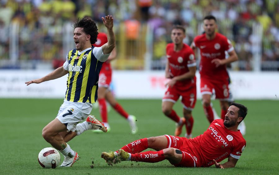 Erman Toroğlu Ali Koç ve İsmail Kartal'ı uyardı: Bu futbolcu başınızı çok ağrıtacak 3