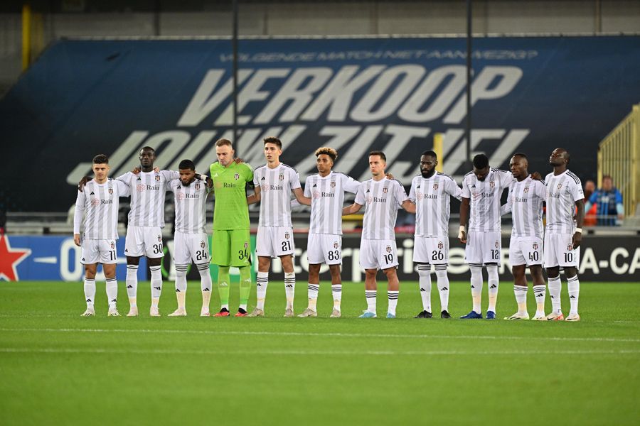 Şenol Güneş 4 milyon euro'ya Onana aldı 19 yaşındaki orta sahaya sarıldı! 4