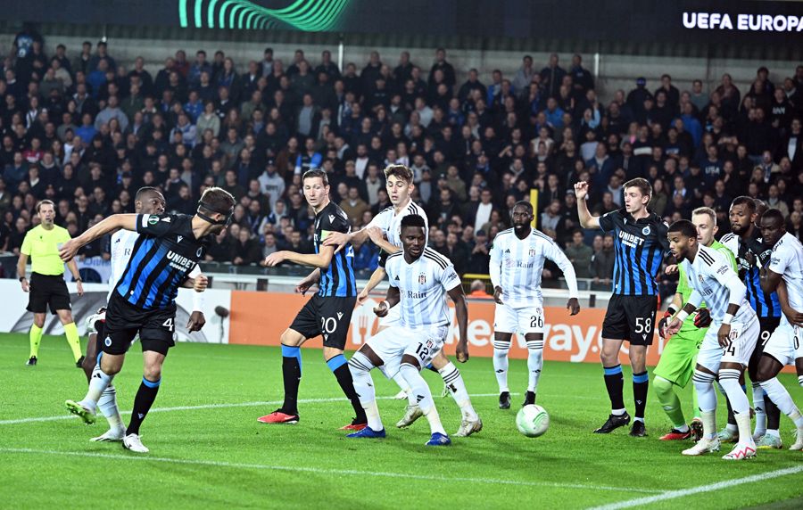 Şenol Güneş 4 milyon euro'ya Onana aldı 19 yaşındaki orta sahaya sarıldı! 12