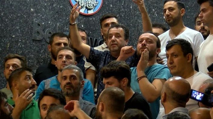 İBB ile Belediye-İş Sendikası arasında gece yarısı toplu iş sözleşmesi imzalandı! İşçiler isyanda... 3