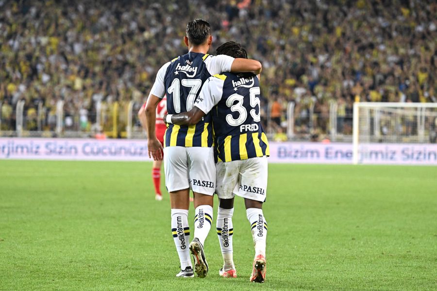 Brezilya'da Fred, Türkiye'de Caner Erkin çılgınlığı! 9