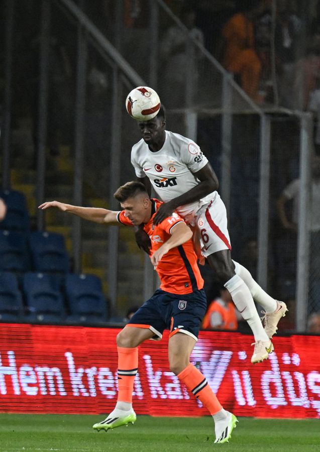 2-1'in ardından 3 yıldızı topa tuttu: Eğer sen bu adamları oynatırsan İcardi erkenden emekli olur 19