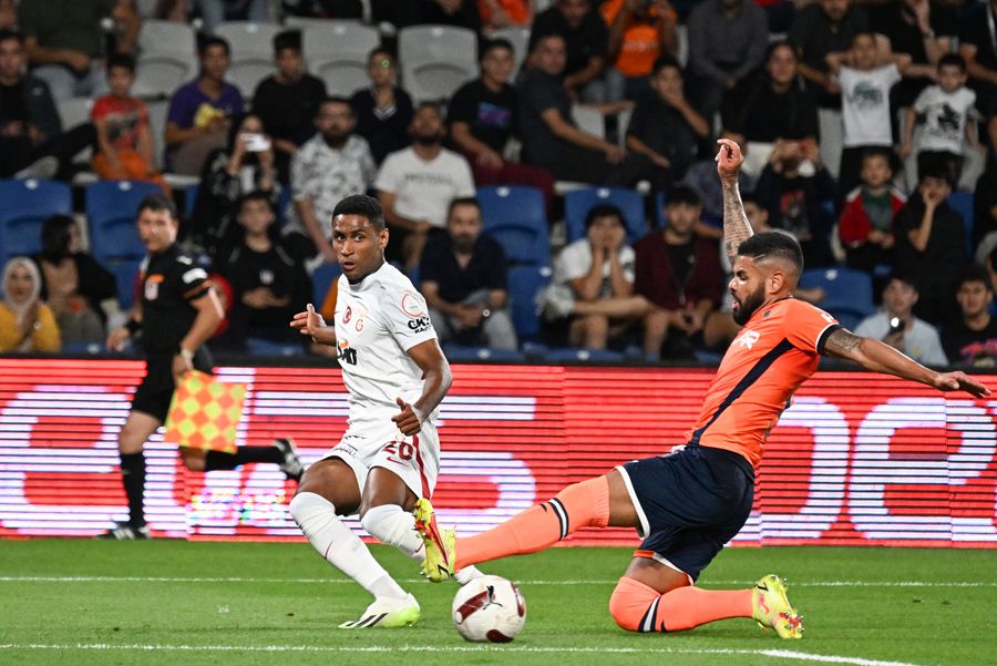 Okan Buruk'tan ikinci Yusuf Demir vakası! Ya kaprisli ya da yıldız golcüye ders vermek istiyor 15