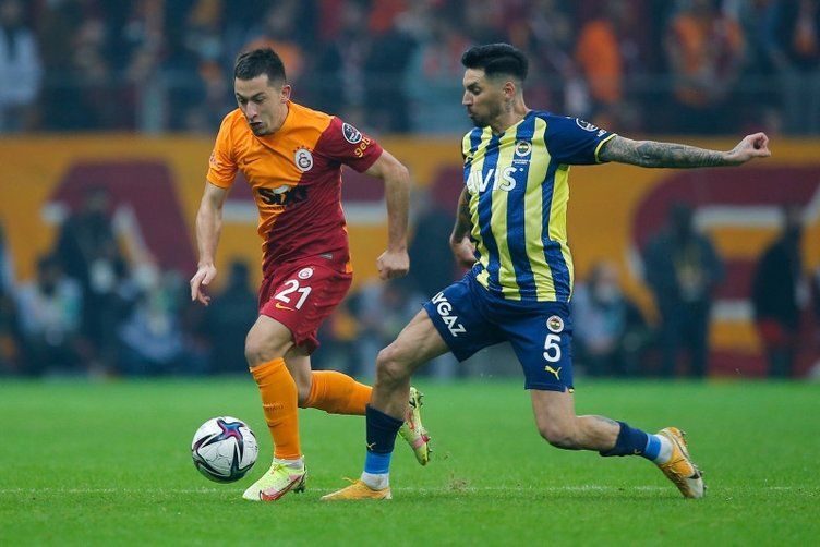 Dursun Özbek ve Erden Timur neye uğradığını şaşırdı! Şampiyonlar Ligi'nde oynamayan oyuncu için bonus istediler 10