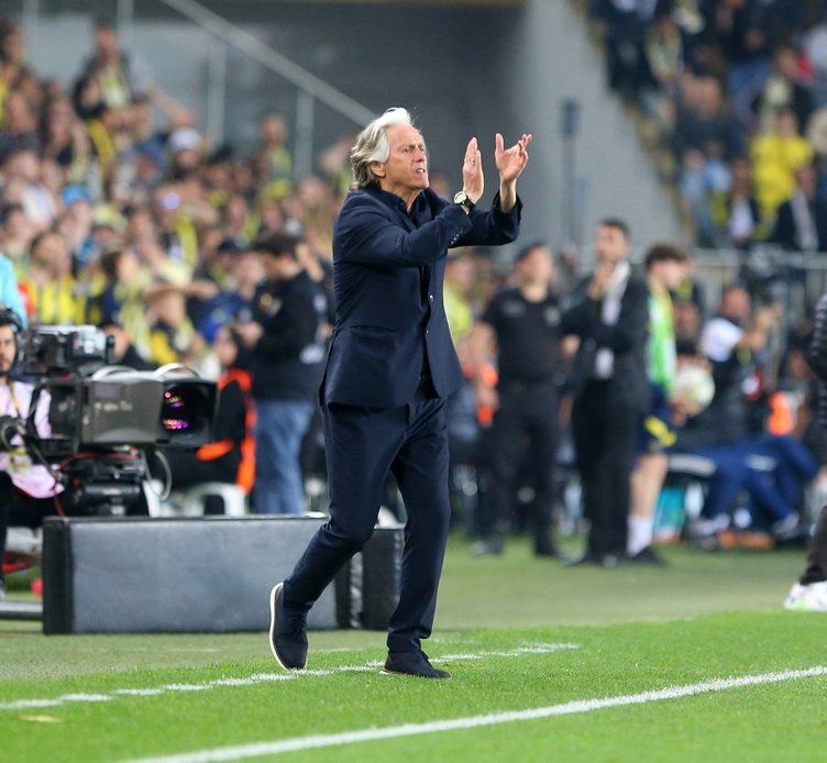 Jorge Jesus'un karşında bu sefer Arda Güler yok! 90 M.€'luk yıldızla kan davası... 4