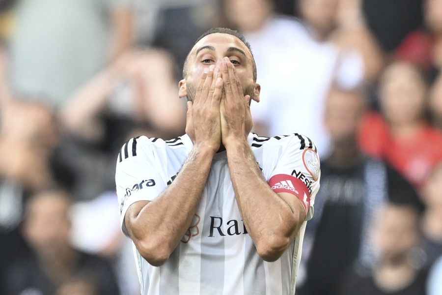 Şenol Güneş'e transfer operasyonu! Ahmet Nur Çebi istediği oyuncuların bir tanesini bile almadı 5