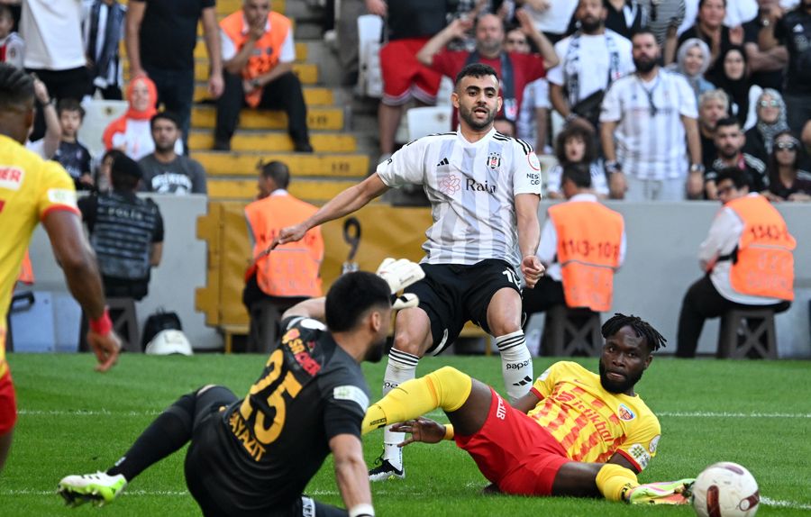 Şenol Güneş'e transfer operasyonu! Ahmet Nur Çebi istediği oyuncuların bir tanesini bile almadı 8