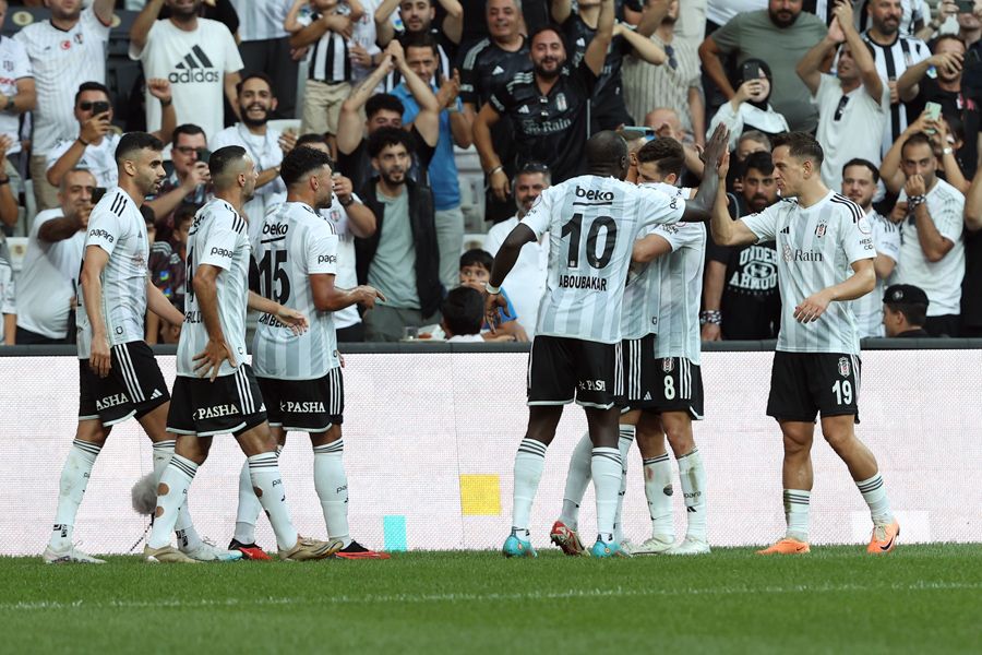 Şenol Güneş'e transfer operasyonu! Ahmet Nur Çebi istediği oyuncuların bir tanesini bile almadı 9