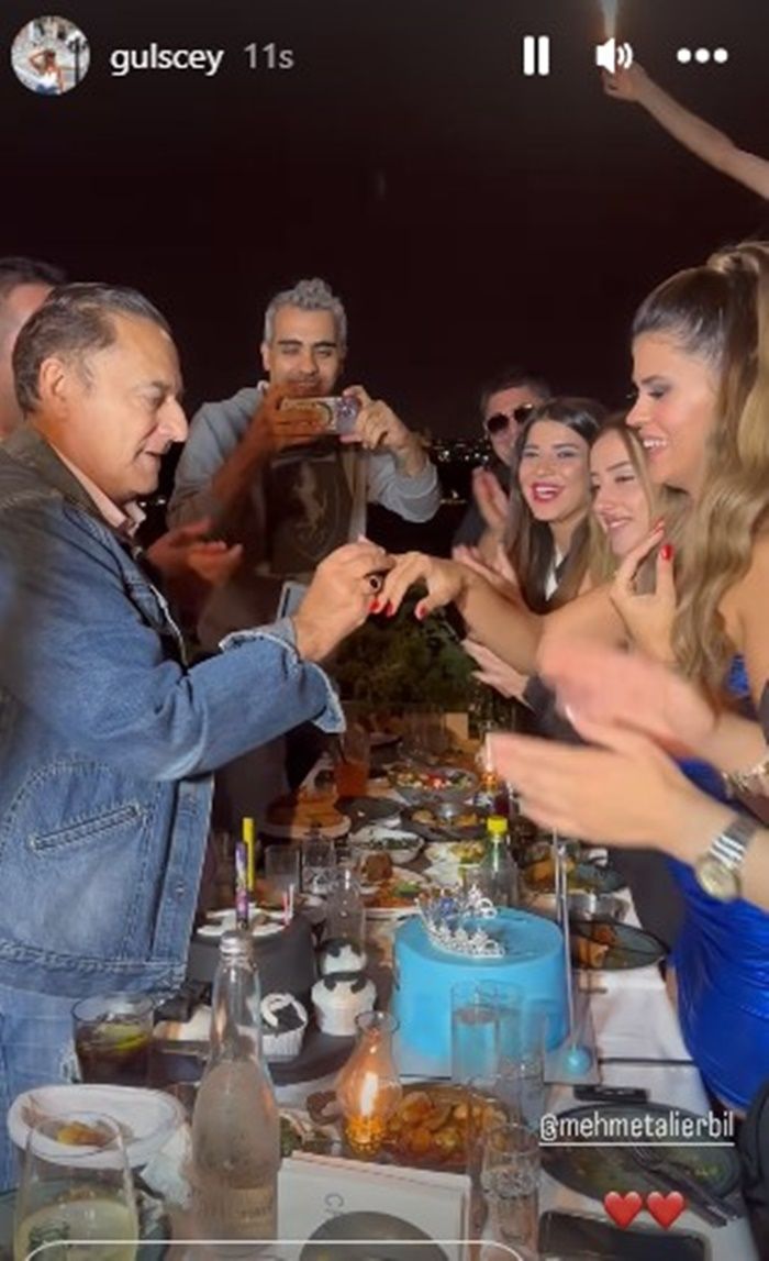 6. kez evlenmeye hazırlanıyor! Mehmet Ali Erbil, kendisinden 40 yaş küçük sevgilisi Gülseren Ceylan'a evlilik teklifi etti 4