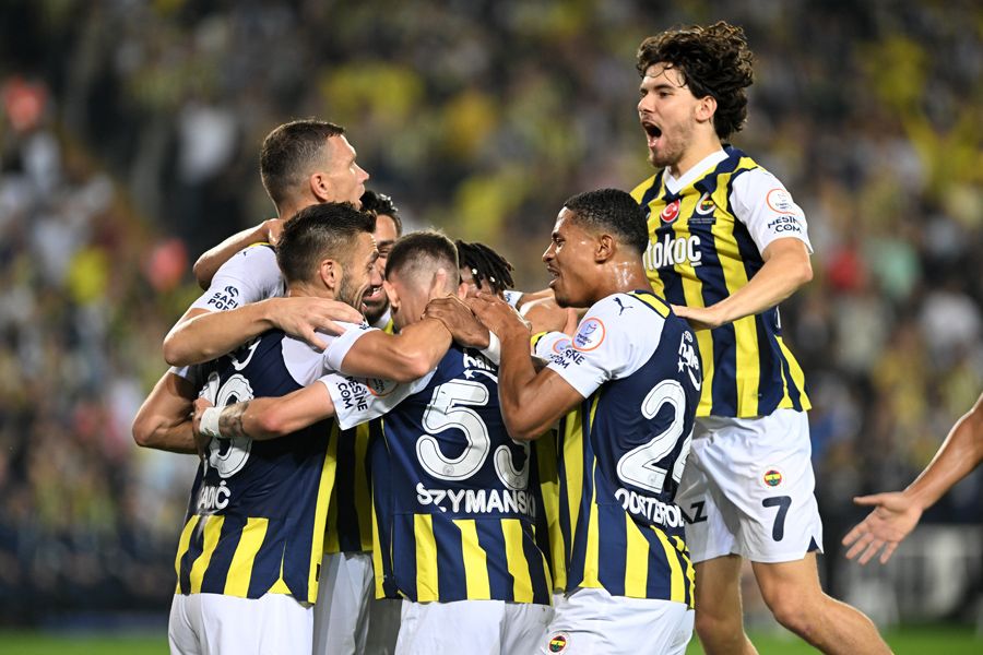 Okan Buruk elinden kaçırdığı yıldızı izledikçe kahroluyor! İsmail Kartal'la 11 maçta 6 gol 2 asist 2
