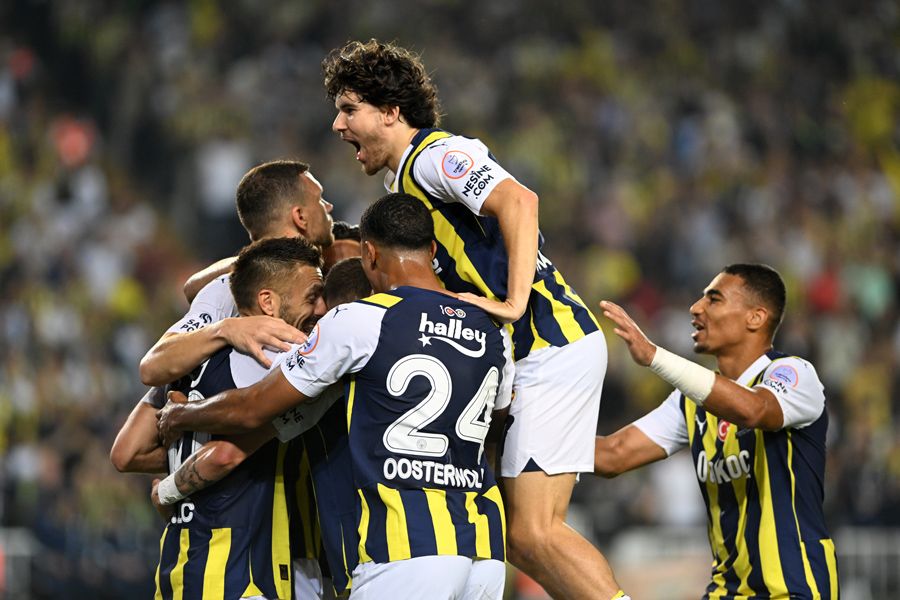 Okan Buruk elinden kaçırdığı yıldızı izledikçe kahroluyor! İsmail Kartal'la 11 maçta 6 gol 2 asist 3