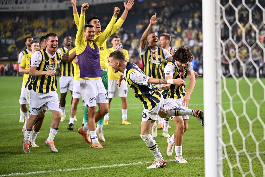 Okan Buruk elinden kaçırdığı yıldızı izledikçe kahroluyor! İsmail Kartal'la 11 maçta 6 gol 2 asist 19