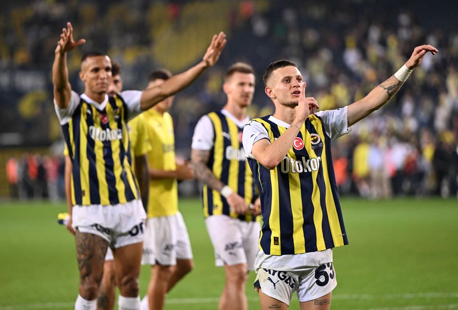 Okan Buruk elinden kaçırdığı yıldızı izledikçe kahroluyor! İsmail Kartal'la 11 maçta 6 gol 2 asist 21