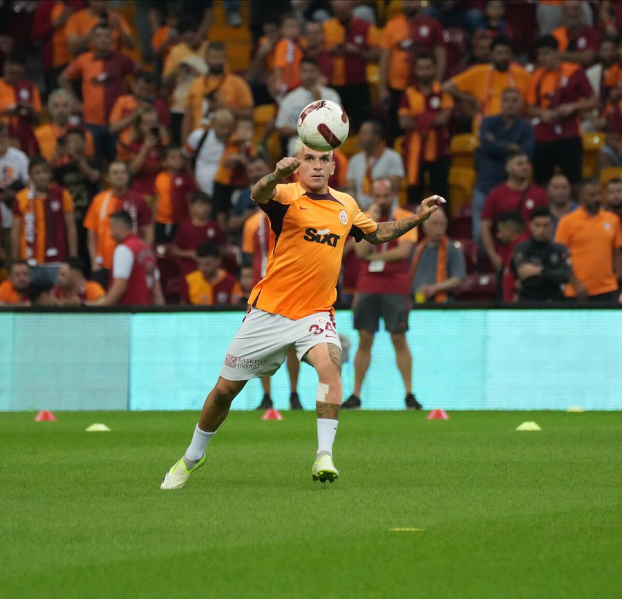 Okay Yokuşlu ve Emre Mor'un gözünün yaşına bakmadılar Galatasaray'ın kalbine talip oldular! 30 M.€ 4