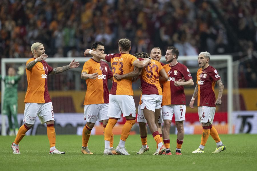 Zaha, Anelka gibi olacak Galatasaray'da tutmayacak göreceksiniz! 10