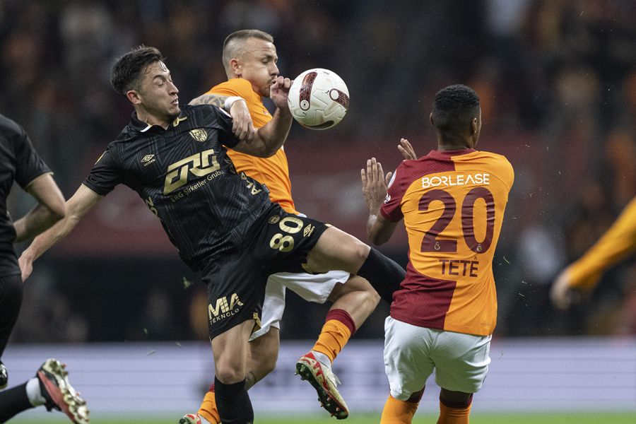 Ziyech, Halil Dervişoğlu, Tete, Barış Alper Yılmaz, Mertens, Kerem Aktürkoğlu... Galatasaray'da kriz 3