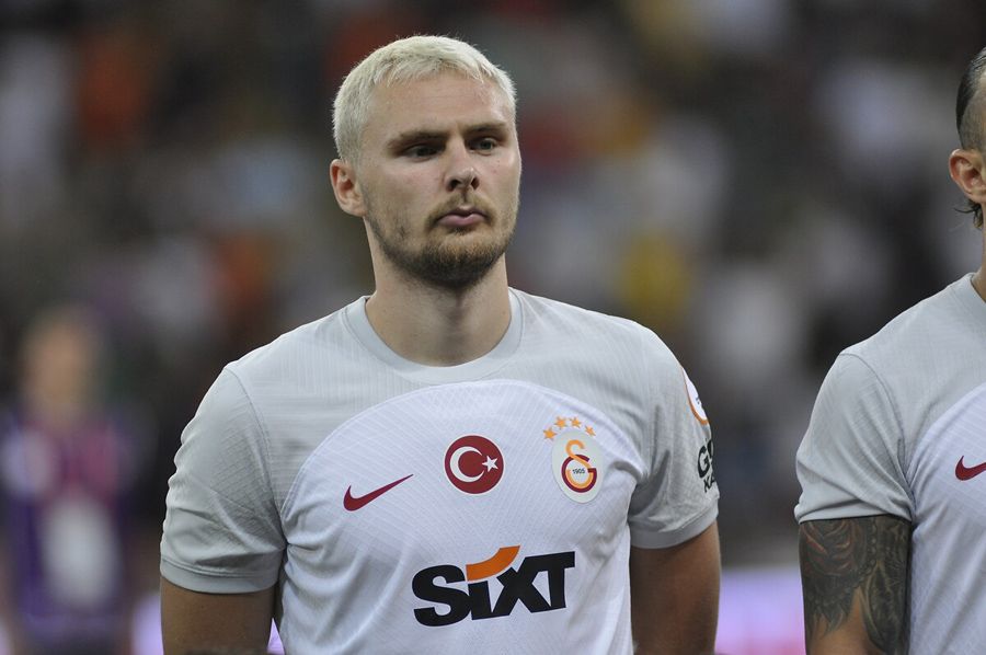 Davinson Sanchez ile Kaan Ayhan göz kamaştırdı Okan Buruk yıldız futbolcunun satışını onayladı! 25 M.€ 5