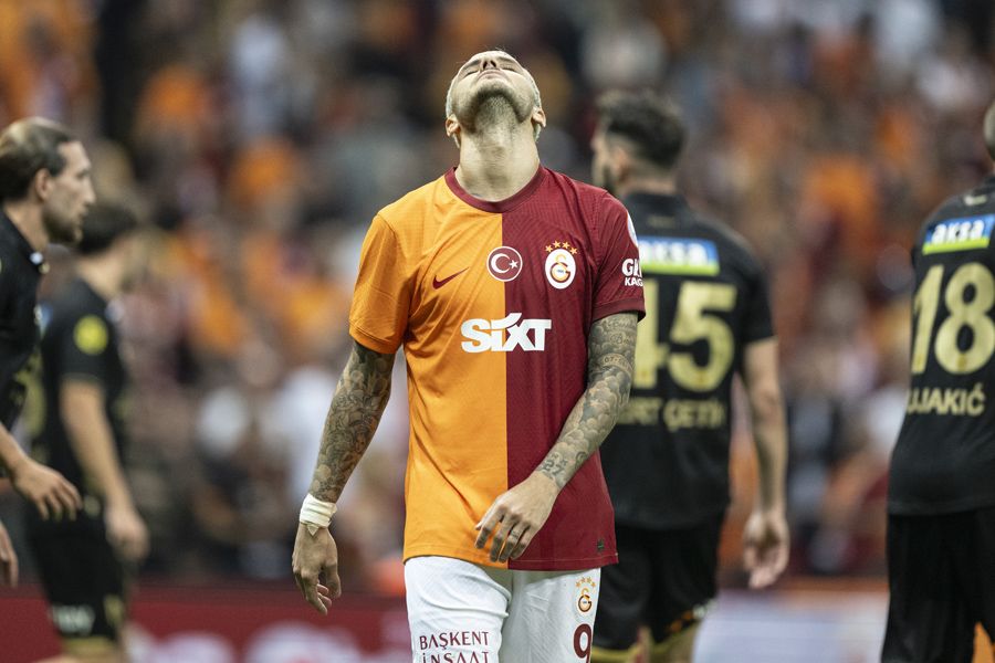 Okan Buruk'un en büyük transfer yanlışını açıkladı: Eğer onu alsaydı Galatasaray 15 Nisan'da şampiyondu 19