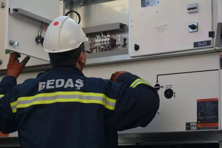 İstanbullular mumlarınızı hazırlayın! 21 ilçede elektrikler kesilecek 9