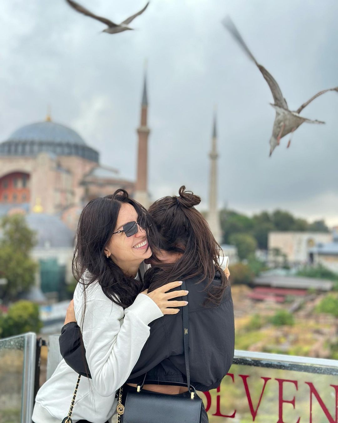 Icardi'nin baldızı Zaira Nara İstanbul'a geldi: Başörtüyü taktı! Wanda Nara ile benzerlikleri şaşırttı... 10