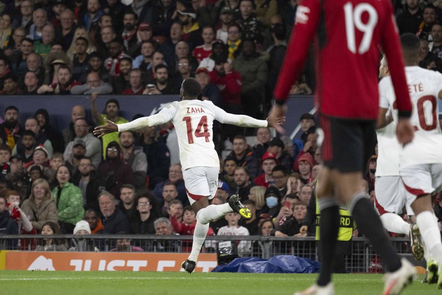 Erden Timur'la görüşüp Manchester United'a imza atmıştı! Dün gece Barış Alper Yılmaz'ın karşısında perişan oldu 6