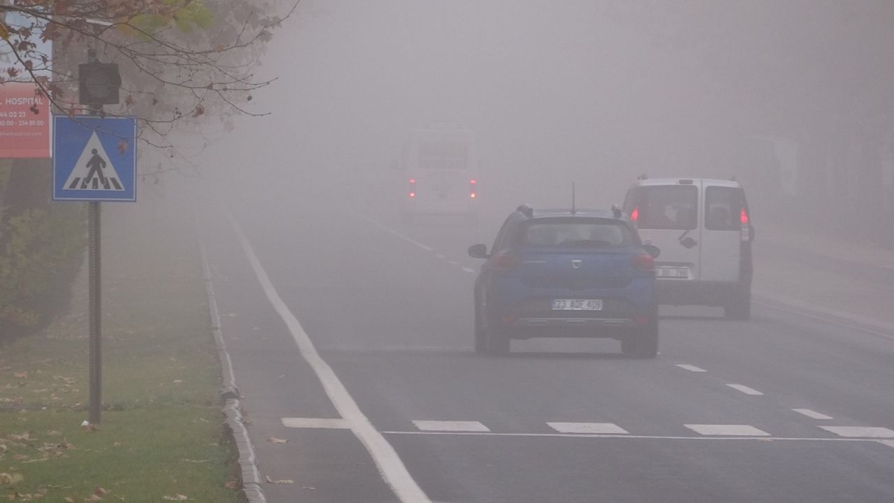 Yola çıkacaklar dikkat! Meteoroloji'den uyarı var: Göz gözü görmeyecek... 1